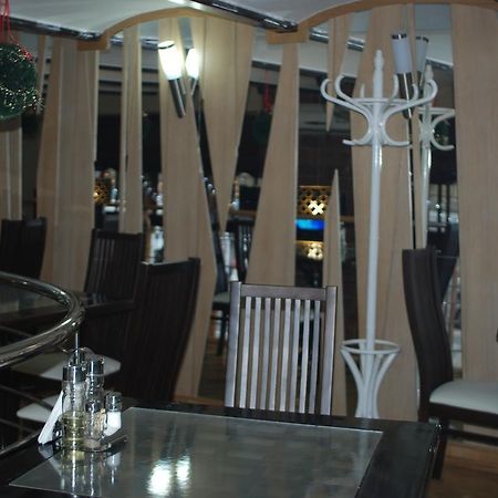 Apartment Roman Lviv Exterior photo